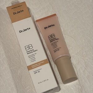 Dr. Jart+ BB Premium Beauty Balm SPF 40 light medium-medium